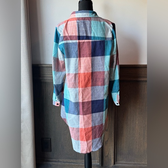 Multicolor Plaid women’s high low button up top medium - Picture 3 of 5